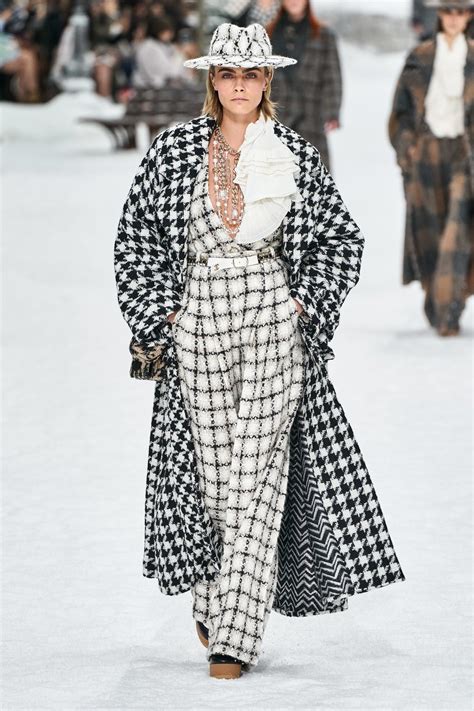 vestiti chanel autunno inverno 2019|Chanel fashion designer.